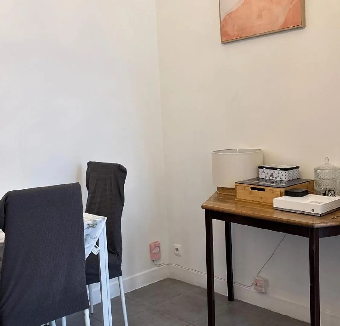 Jolie Appart A La Joliette Marseille