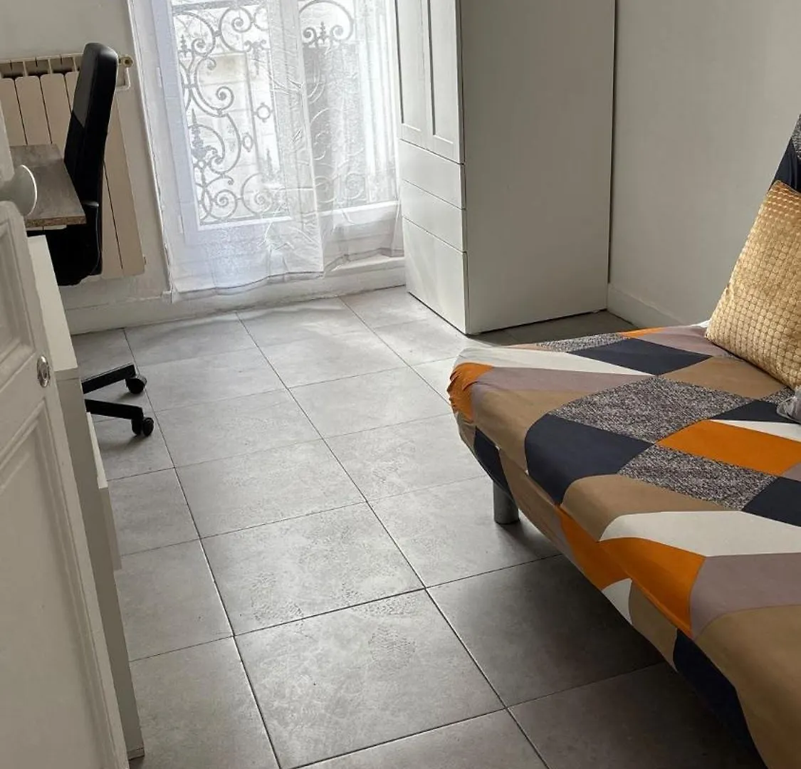Apartment Jolie Appart A La Joliette Marseille