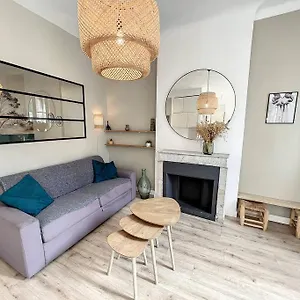  Appartement Place - Lumineux Au Coeur De La Joliette
