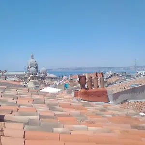 Apartment Maison Du Vieux Panier Vieux Port, Marseilles